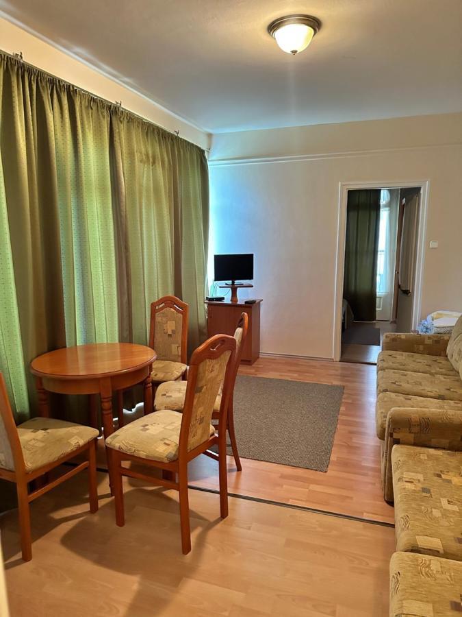 Cozy Garden Apartman Apartment Jula Exterior foto